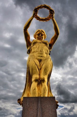 This is what the Golden Lady really looks like! (Courtesy of an internet derived photo)